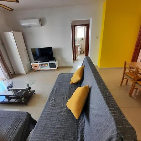 Large Apt 2 Bedrooms Sea View & 2 Balconies Larnaka Exterior foto